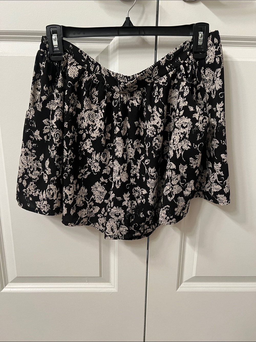 Black + Cream Flowy Floral Shorts